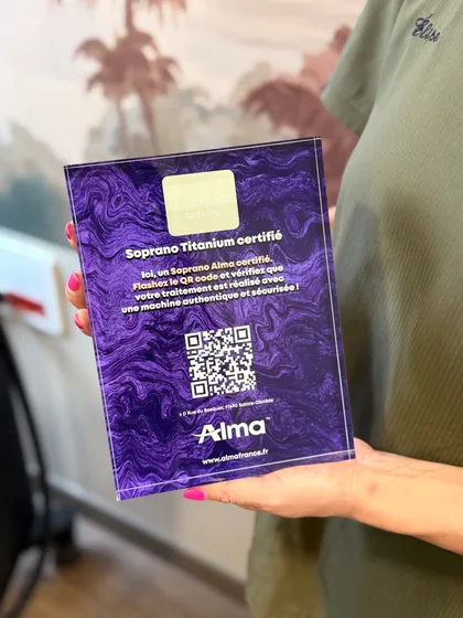 Certificat Soprano Titanium Alma affiché au centre de Sainte-Clotilde